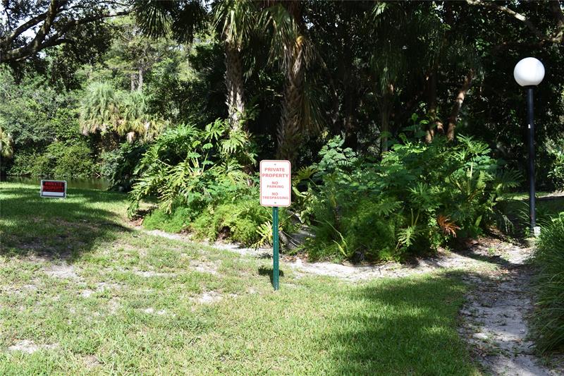 Photo: 8 of 76