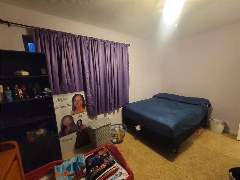 Photo: 20 of 21