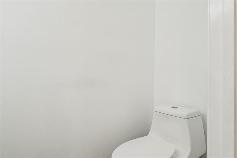 Photo: 19 of 44
