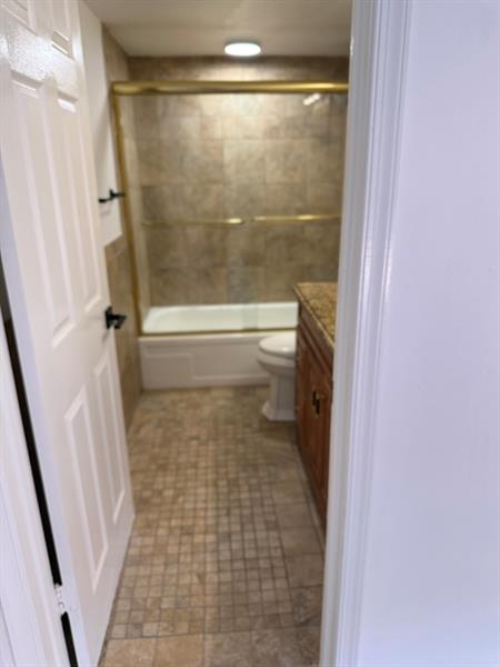 Photo: 20 of 23