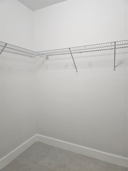 Photo: 12 of 31