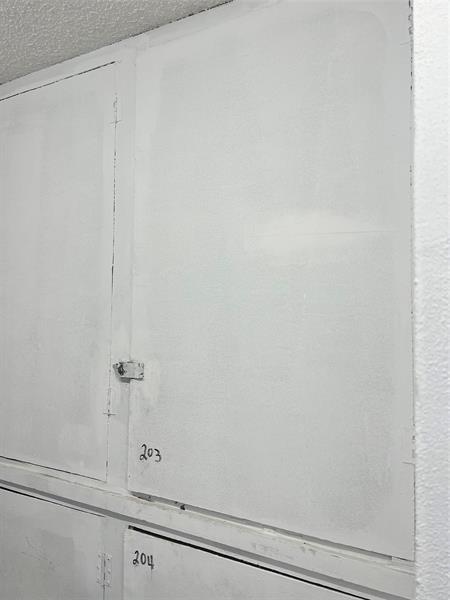 Photo: 12 of 21
