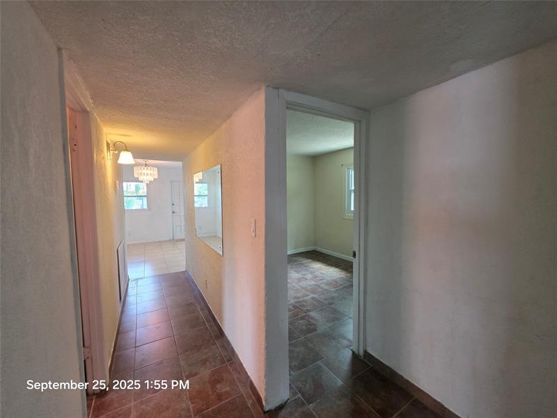 Photo: 17 of 24