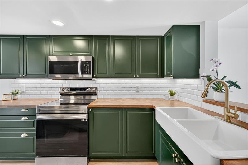 2707 NE 14th St Cswy #401