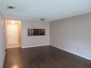 Photo: 18 of 26