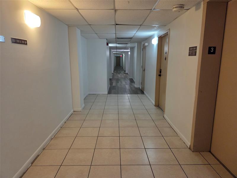 Photo: 14 of 22