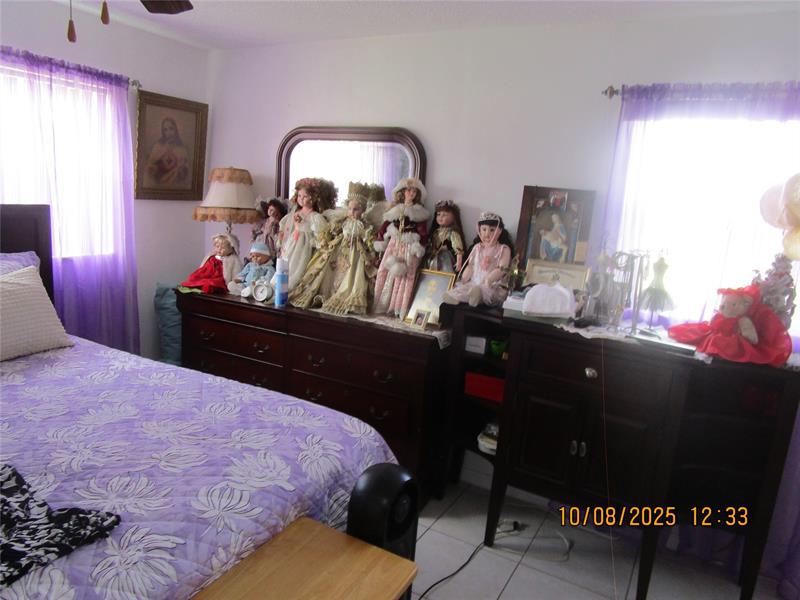 Photo: 10 of 21