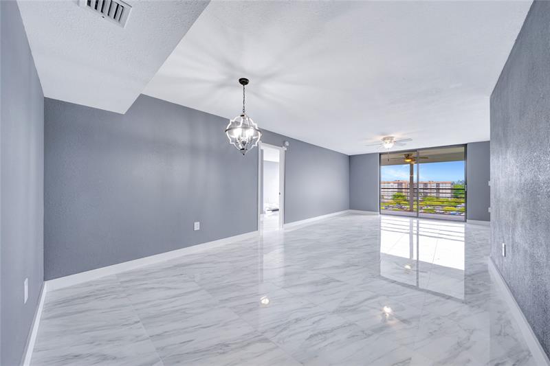 1100 Saint Charles Pl #708 Image