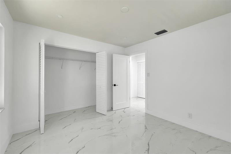 Photo: 15 of 20