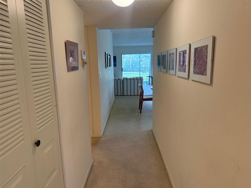 Photo: 15 of 26