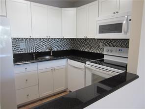 Photo: 4 of 26