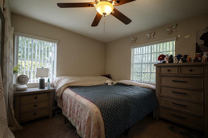 Photo: 15 of 24