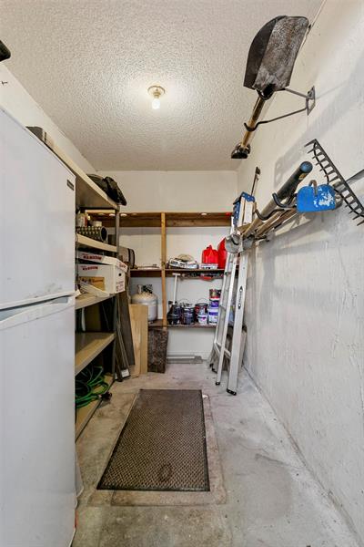 Photo: 15 of 24