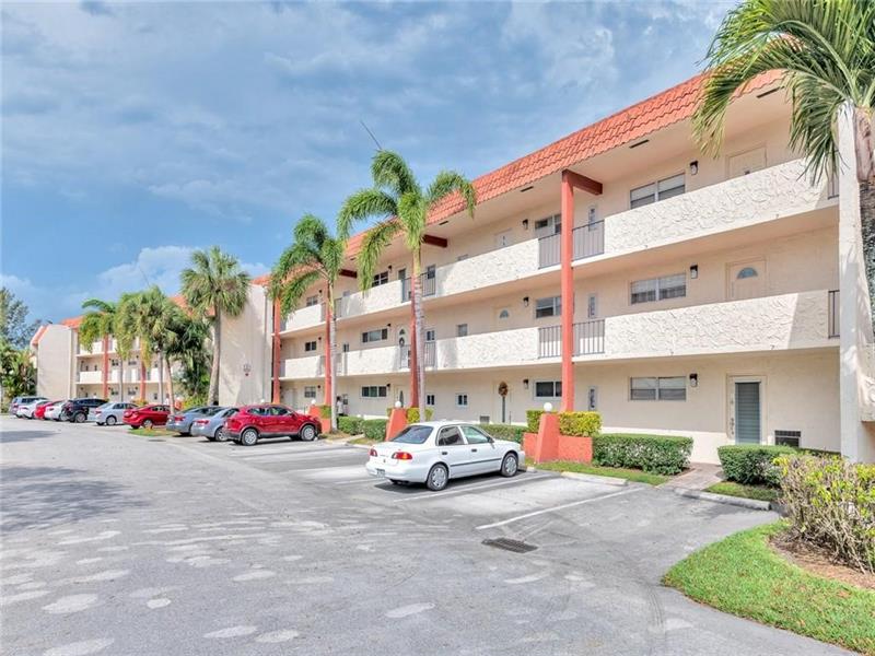 9800 N Hollybrook Lake Dr #202 Image