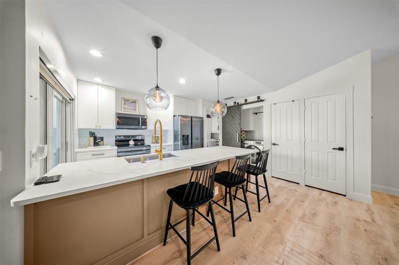 1250 NW Sun Terrace Cir #16A