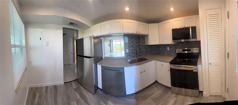 1701 NE 191st St #413