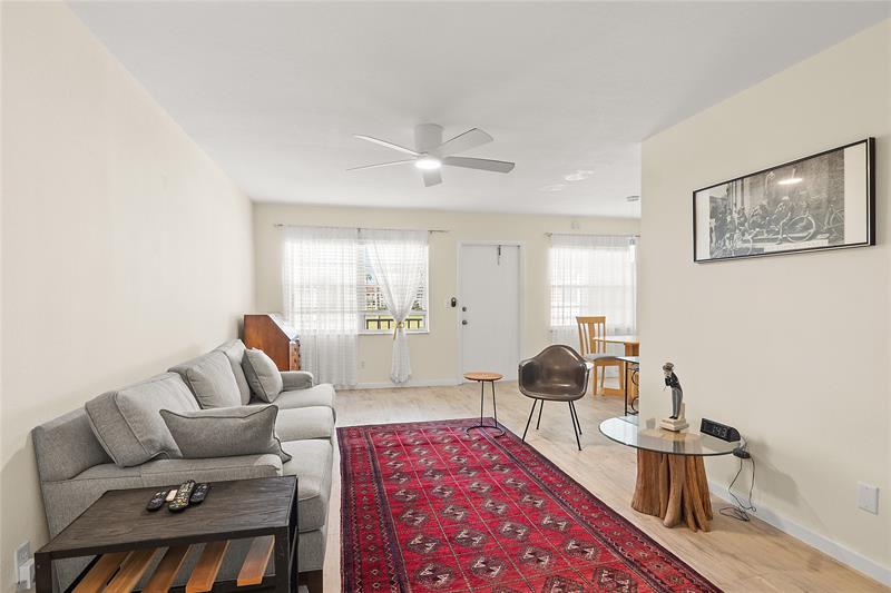 85 NW Crooked Tree Ln #203