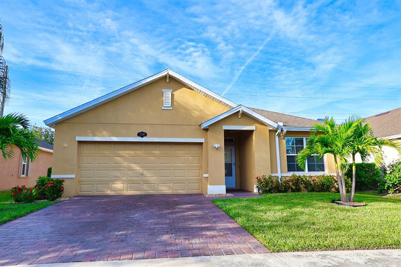 1595 Lexington Square SW