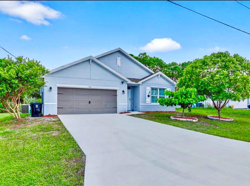 518 SW Natalie Terrace