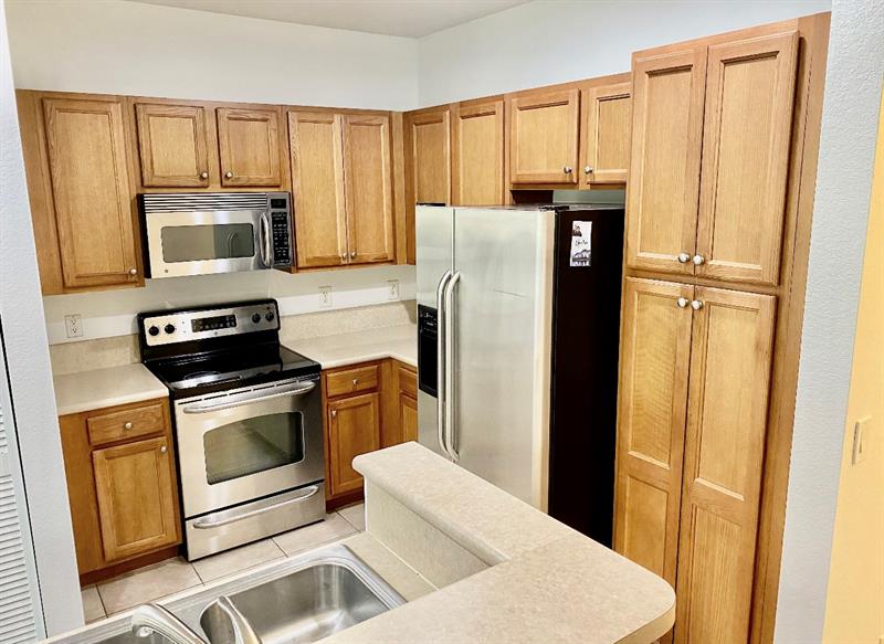 8720 CYPRESS WALK CT #8720