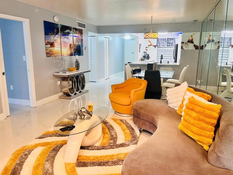 3910 Inverrary Blvd #203B