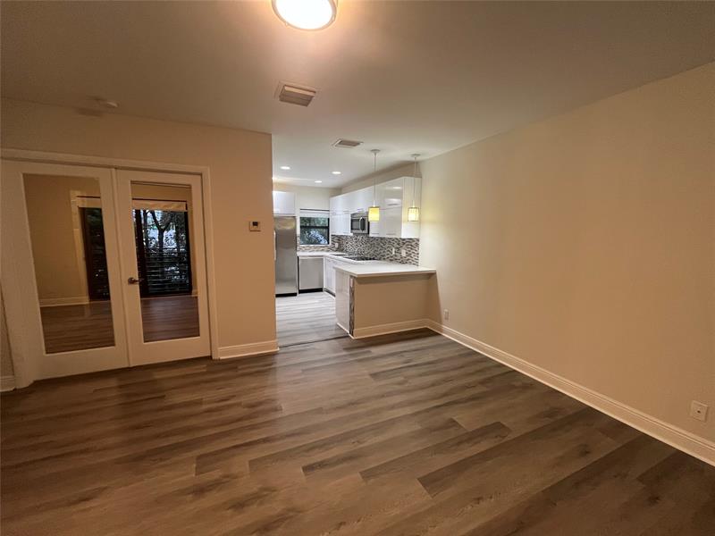 1109 E Broward Blvd #8