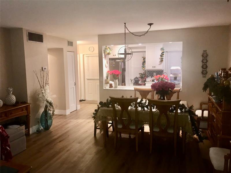 200 NE 14th Ave #521