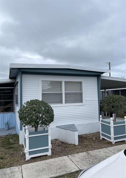 10885 SE Federal Hwy 96