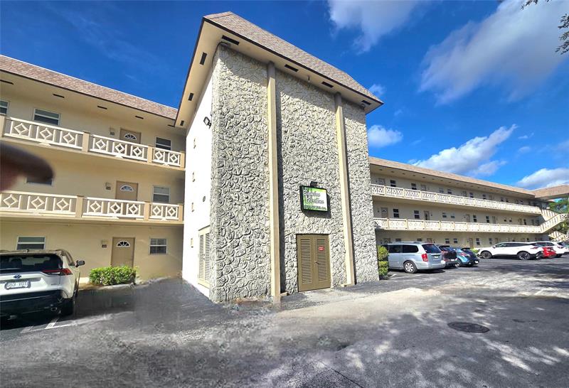 3531 NW 50th Ave #609