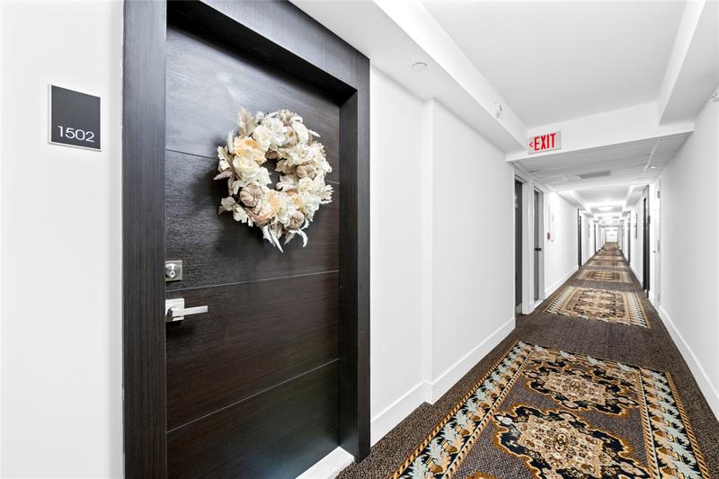 2801 NE 183rd St #1502W