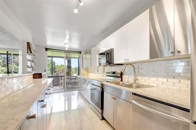 4770 Fountains Dr South #304