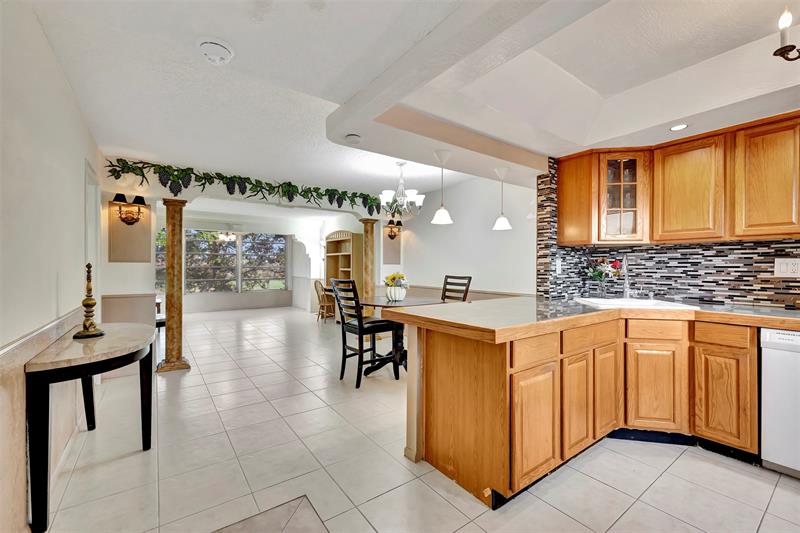 8380 Sands Point Blvd #J306