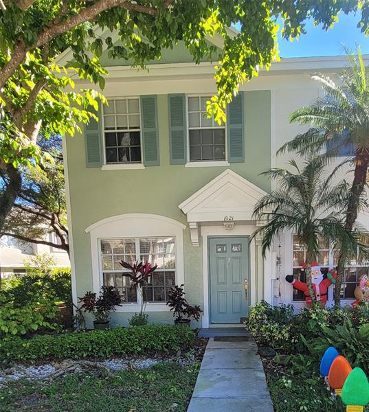 8121 San Carlos Cir #8121