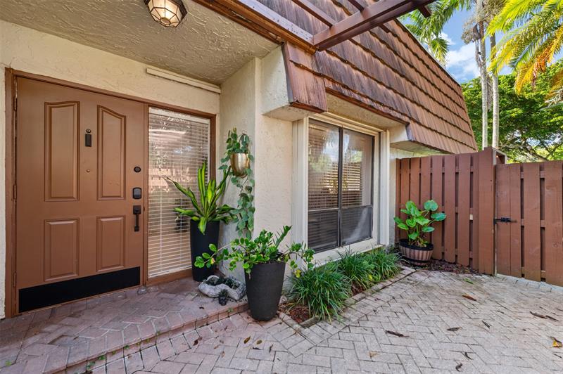 11927 SW 13th court #-