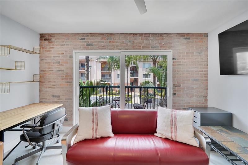 2021 SE 10th Ave #205