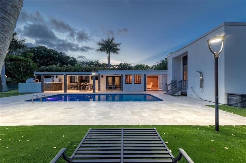 740 N Conch Shell Pl