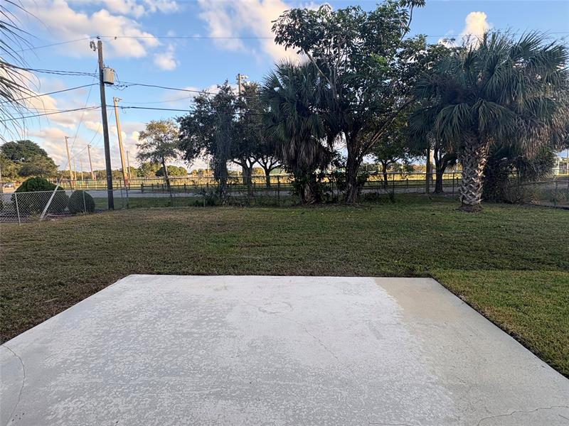 1452 N Mangonia Drive