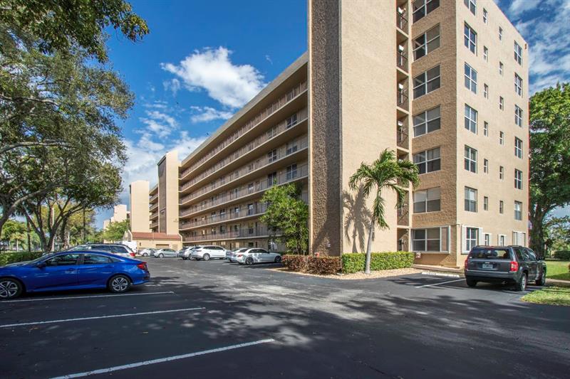 4550 NW 18th Ave #104