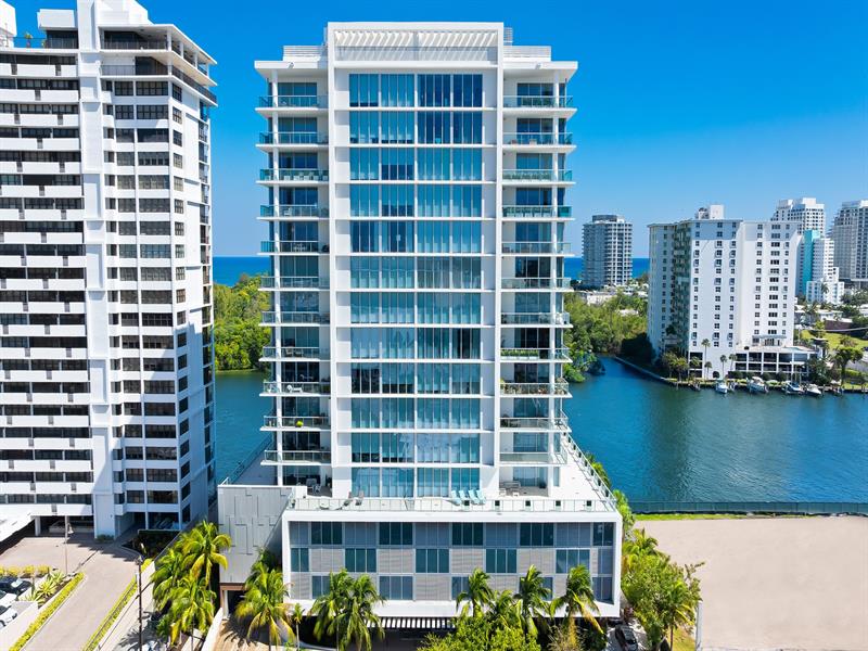 920 Intracoastal Dr #1402
