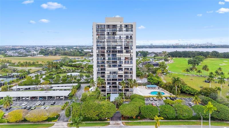 2400 Presidential Way #1502