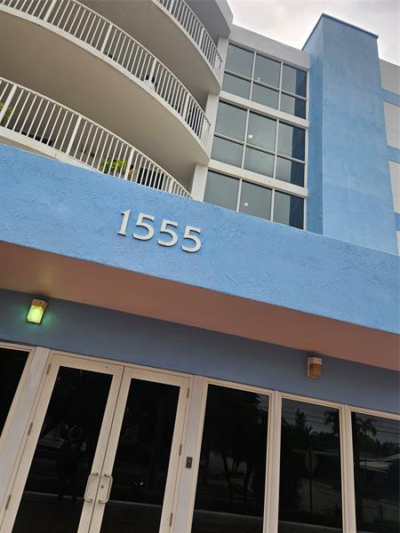 1555 N Treasure Dr #210