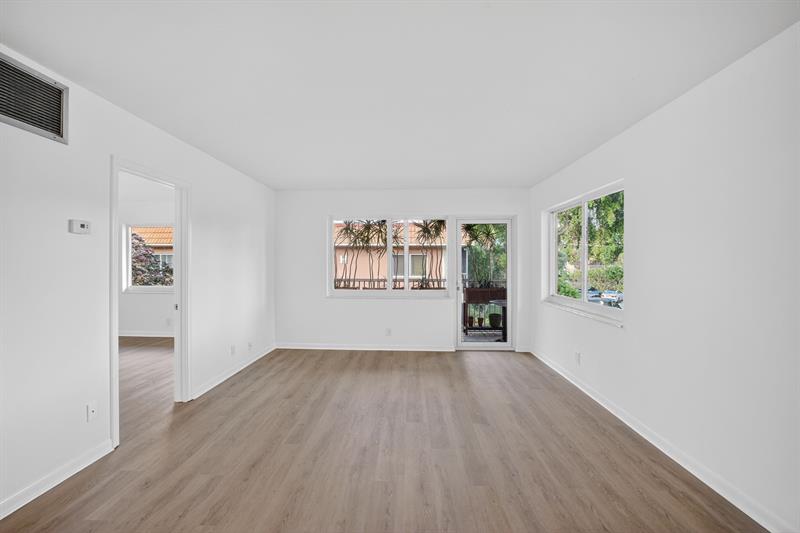 119 NE 19th Ct #205-G