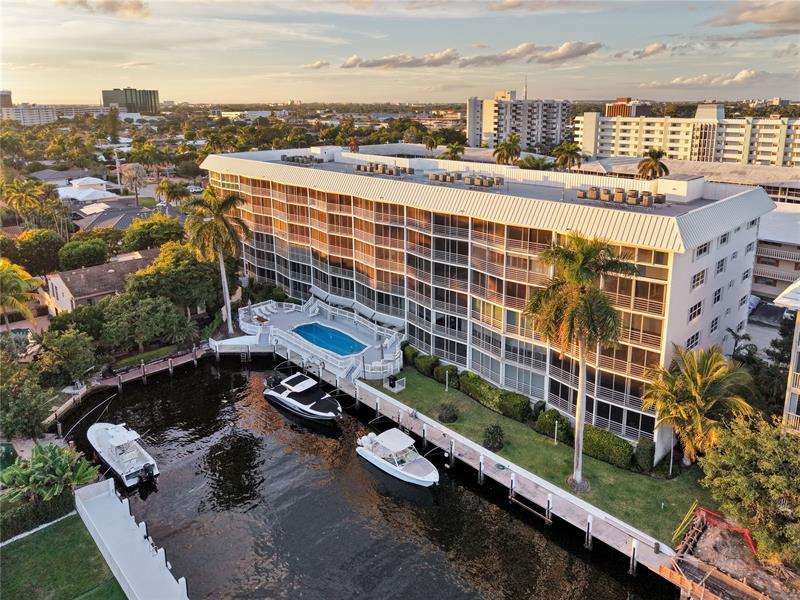 3050 NE 47th Ct #205