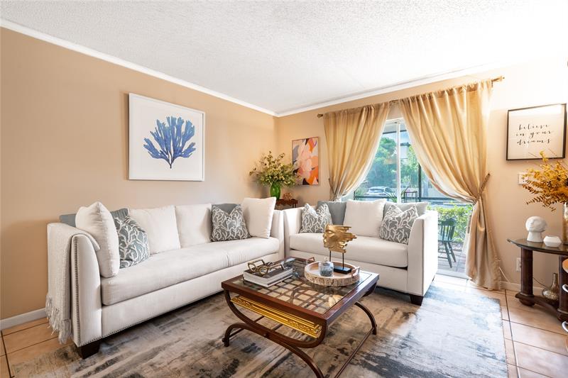 253 S Cypress Rd #202