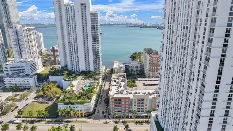 2001 Biscayne Blvd #2303