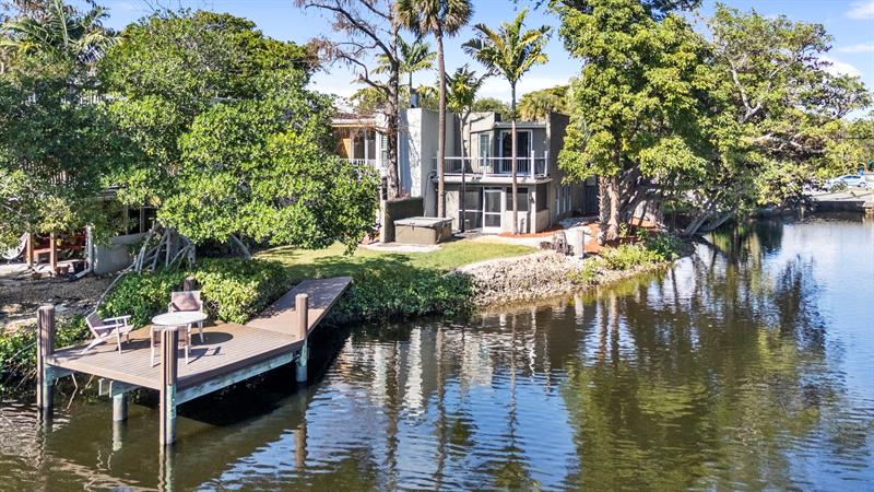 700 Kensington Pl #700