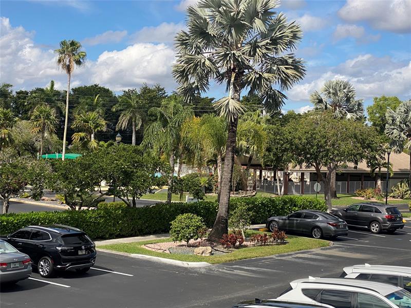 7280 S Devon Dr #208