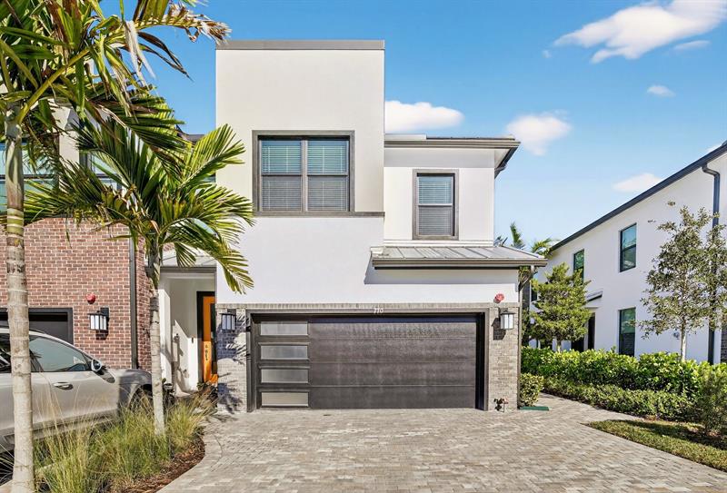 770 NW 82nd Ter #770