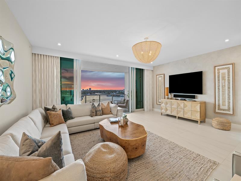 321 N Birch Rd #1002