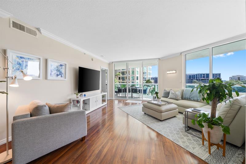 347 N New River Dr #610